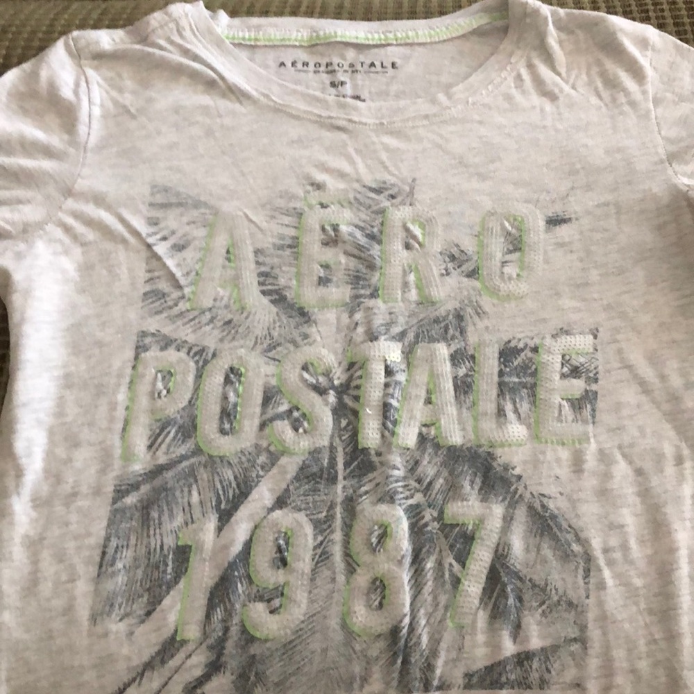 Aeropostale Grey T-shirt Vintage 1987